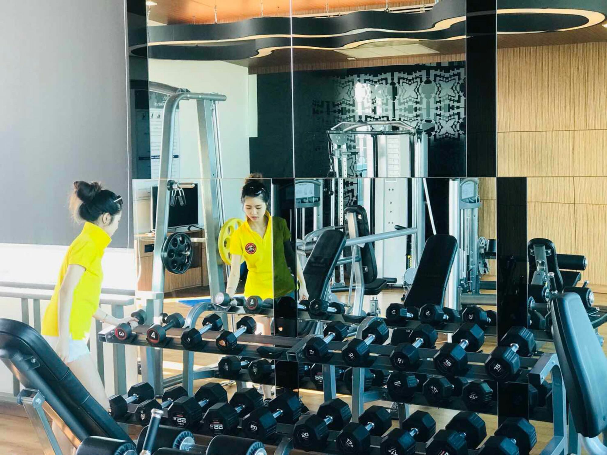 צ'יאנג מאי Astra Suites Central מראה חיצוני תמונה