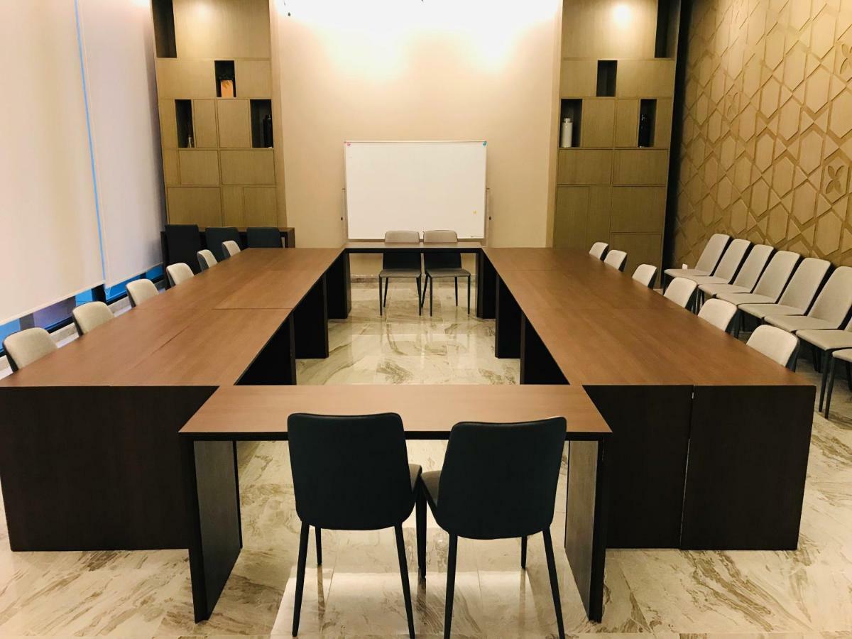 צ'יאנג מאי Astra Suites Central מראה חיצוני תמונה