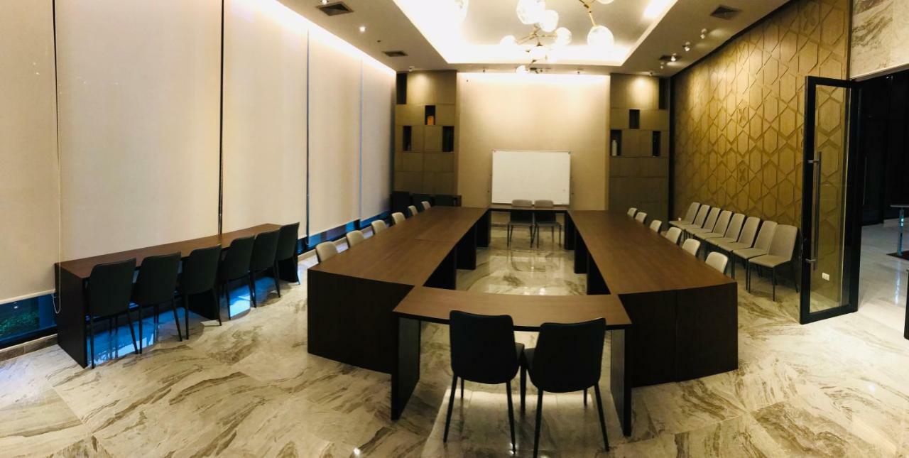 צ'יאנג מאי Astra Suites Central מראה חיצוני תמונה